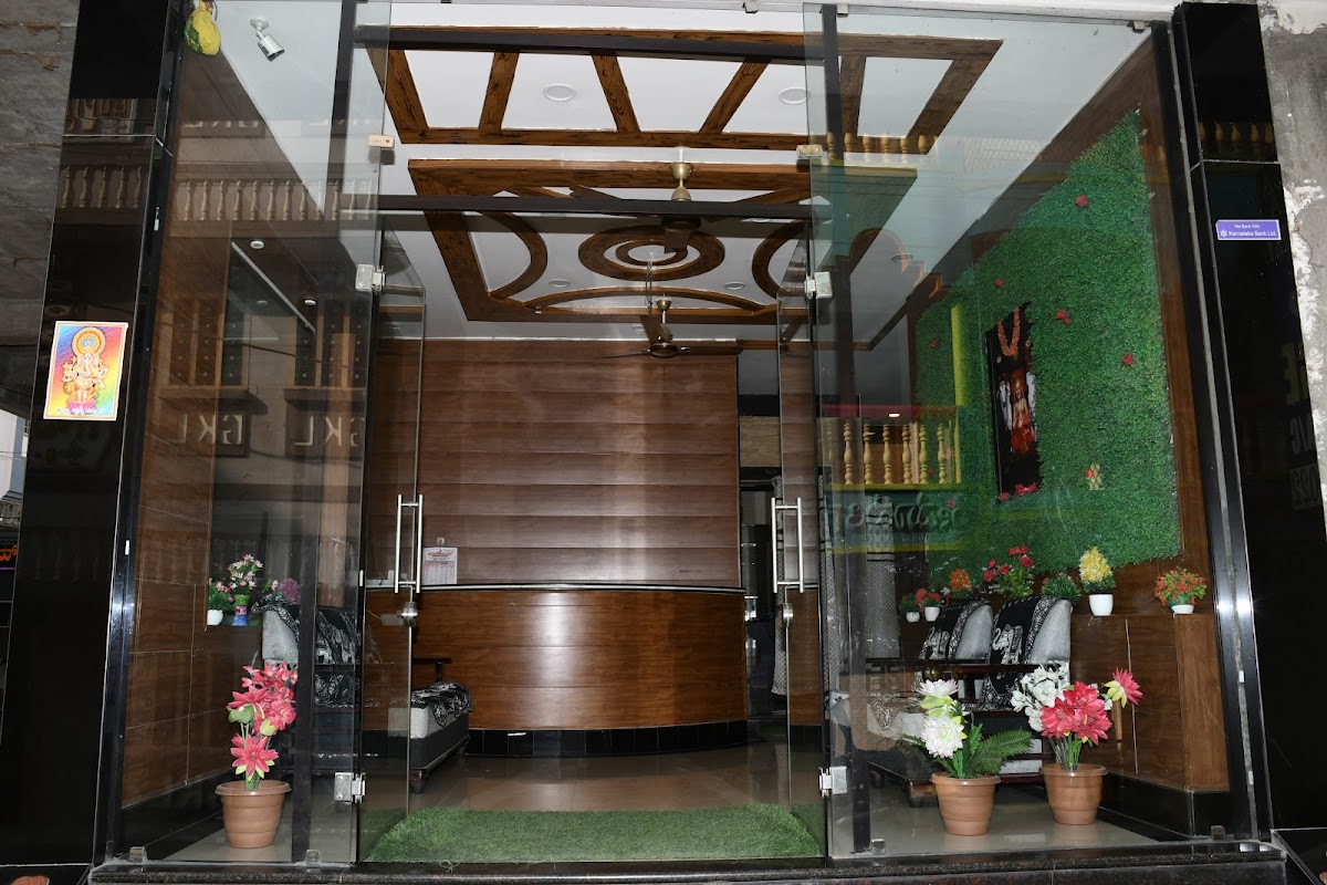 Mantralayam Hotel Kamala Sadana accommodation in Mantralaya
