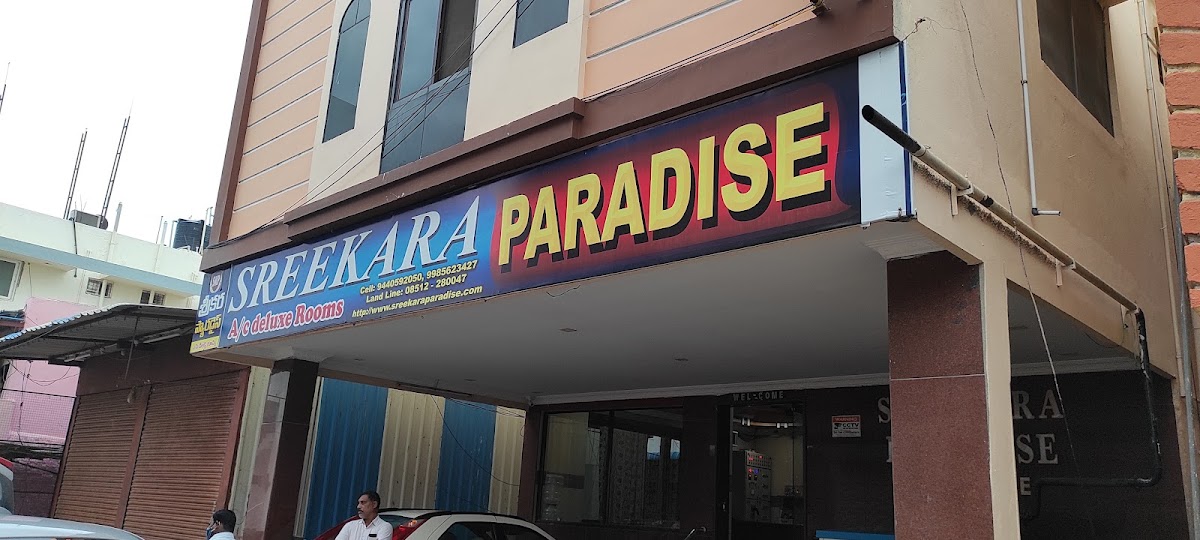 Sreekara Paradise accommodation in Mantralaya