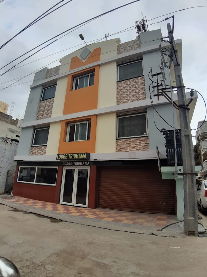 Tridhama Lodge accommodation in Mantralaya