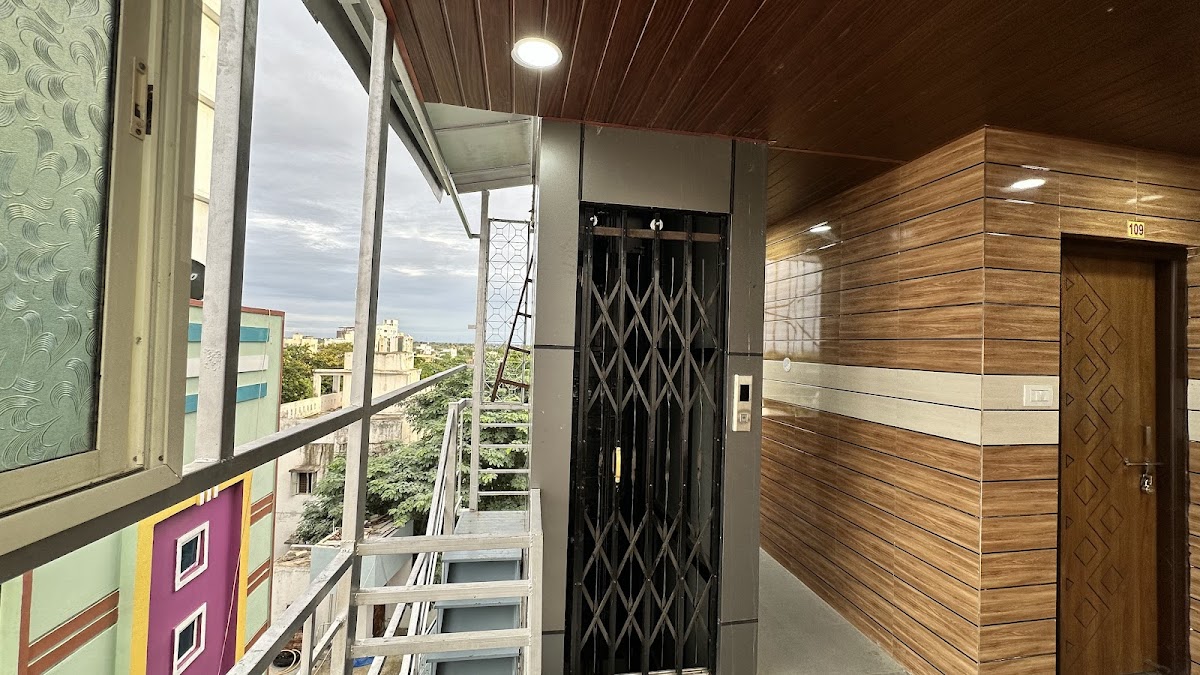 VR Lodge accommodation in Mantralaya