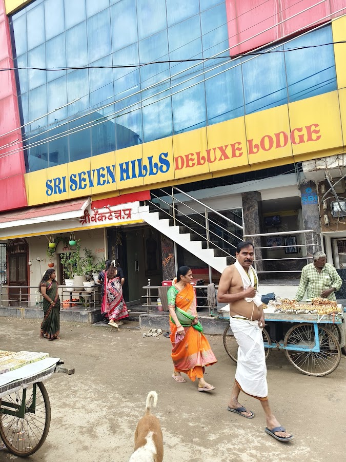 Sri Seven Hills a/c Deluxe Lodge accommodation in Mantralaya
